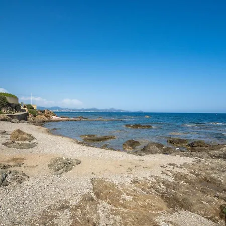 Le Riviera-3 By Interhome